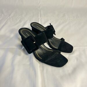 Vionic Anaya Heeled Buckle Sandals, size 7.